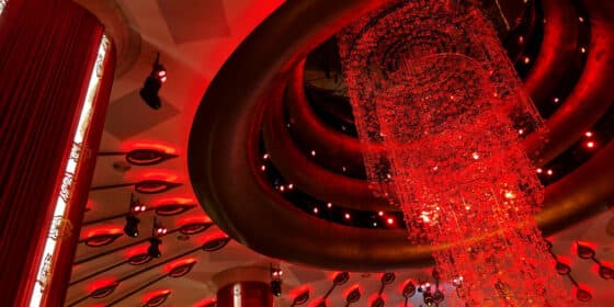 The Queen Miami Beach: Food Royalty? Or Just Pretty Decor?