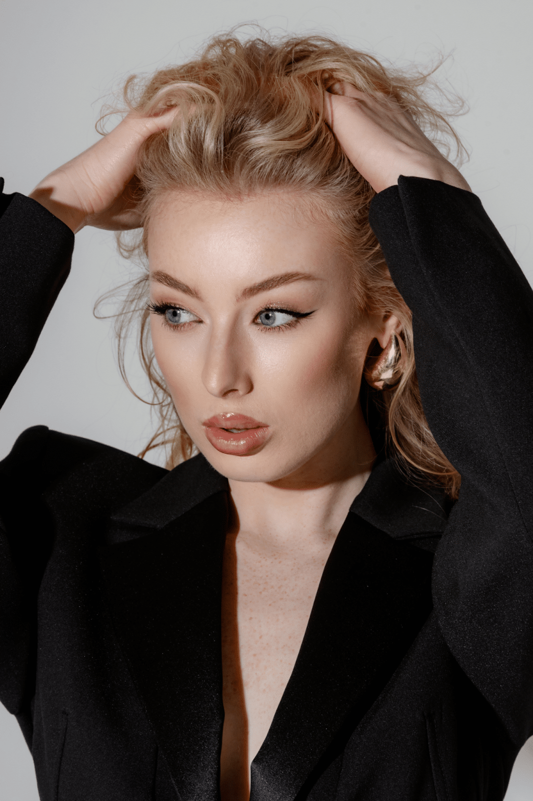 Alina Macks- From Small Town Ukraine to the Glamorous World