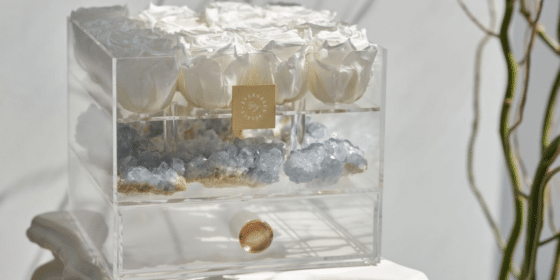 Evergreen Select: Redefining Luxury Gifting with Floral and Crystal Elegance