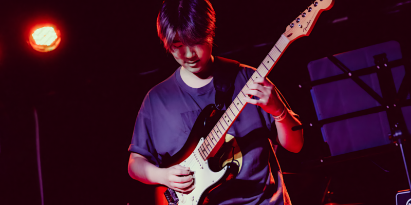 LA Guitarist Simon Cheon Preps Debut Trio Album for 2025