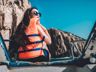 Island Hopping: Is It Worth It? Benefits & Drawbacks
