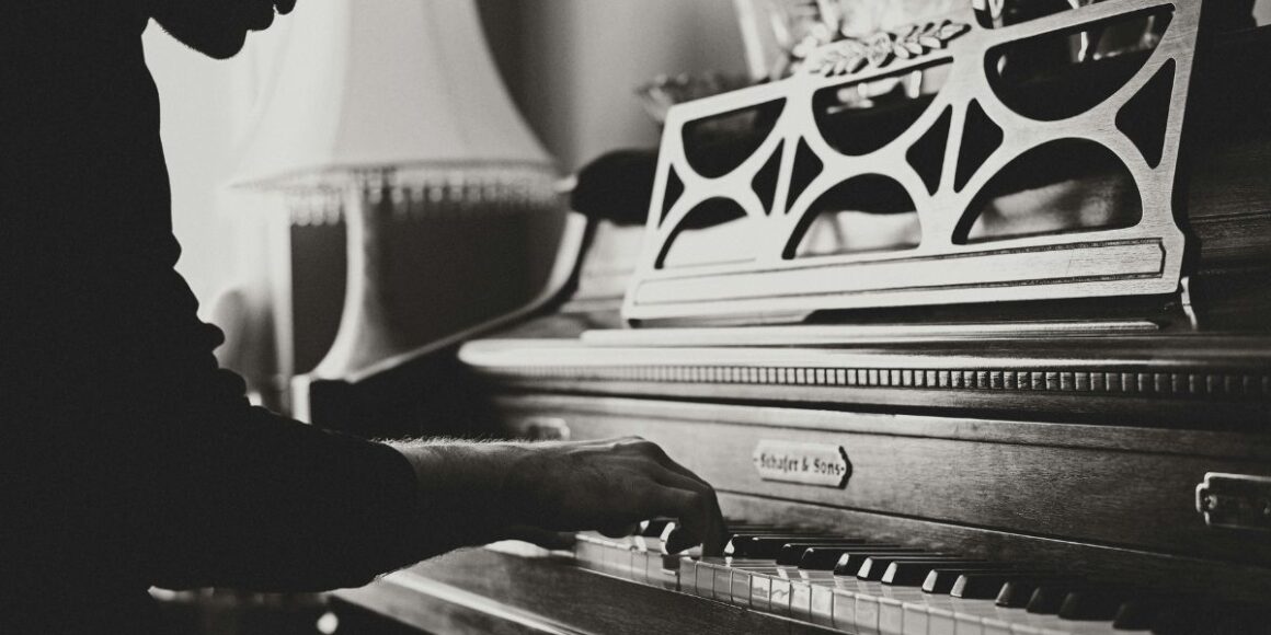 The Chairman’s Confidant: Joseph Paris Reveals His Years with Sinatra