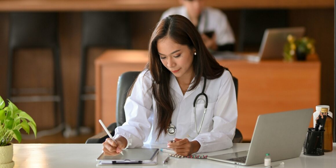 Tech-Savvy Medical Assistants: How Digital Tools Improve Efficiency in Healthcare