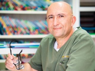 Dental Therapy for Patients: How Dr. Jirair Gasparian Helps You Overcome Your Fear of Procedures and Maintain a Beautiful Smile