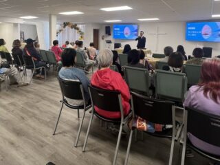 A Life-Changing Hour: Donghui Li’s Wellness Lecture Debunks Diet Myths and Inspires Community