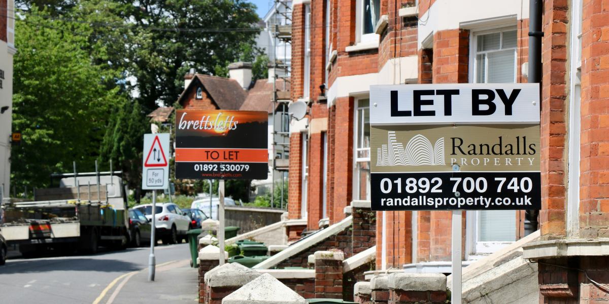 Apartment vs. House Living: Pros and Cons Explained