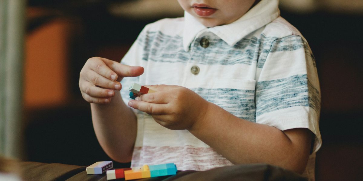 What to Consider When Choosing a Therapist for Autistic Children