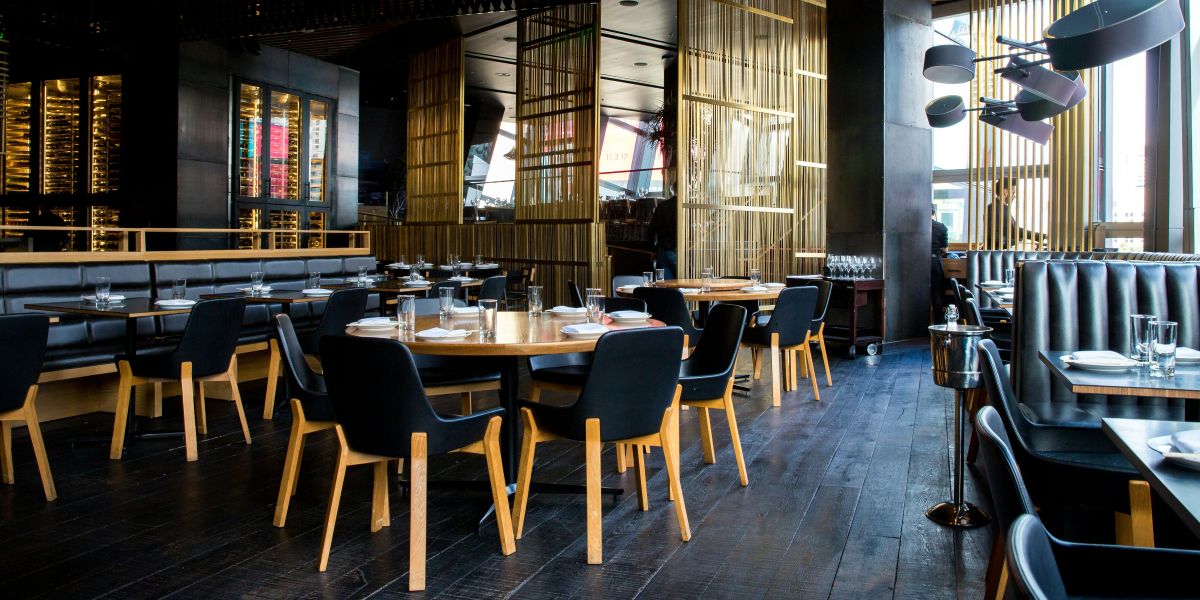 Ideal Restaurant Tables for Cafes, Bistros, and Fine Dining