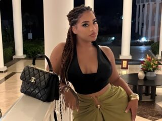 Iesha Rox Drops “Bop It” and the Internet Is Already Obsessed