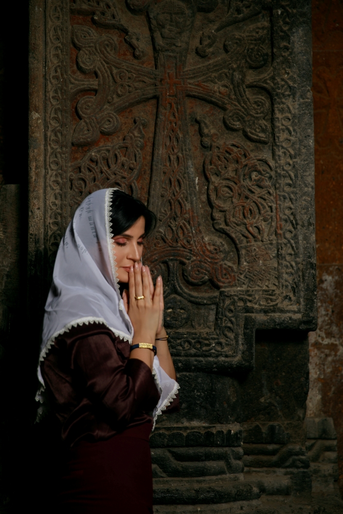 Marina Nushikyan: Crafting Jewelry with Faith and Purpose at NISSI