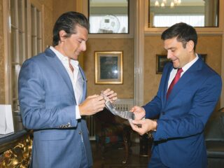 Beyond Basic Beige: A Groom’s Guide to the 7 Must-Have Linen Suit Colors for 2026