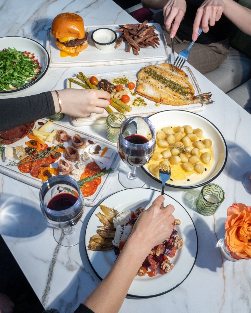 Mater Restaurant in North Hollywood Offers Connection and California Cuisine