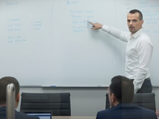 Scale Smarter: How Twin Flame Group’s Franchise Accelerator Model Supports Multi-Unit Systems for Sustainable Growth