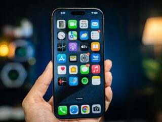 Apple Replaces AI Chief John Giannandrea with Amar Subramanya Amid AI Lag Concerns