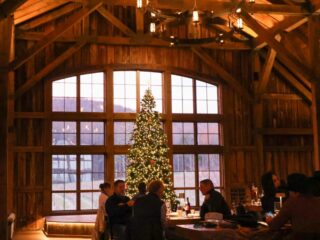 LongHorn Steakhouse & Olive Garden Closing for 24 Hours on Christmas Day