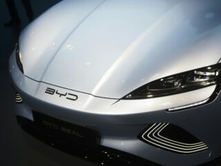 From Dismissal to Dominance: How BYD Finally Overtook Elon Musk’s Tesla