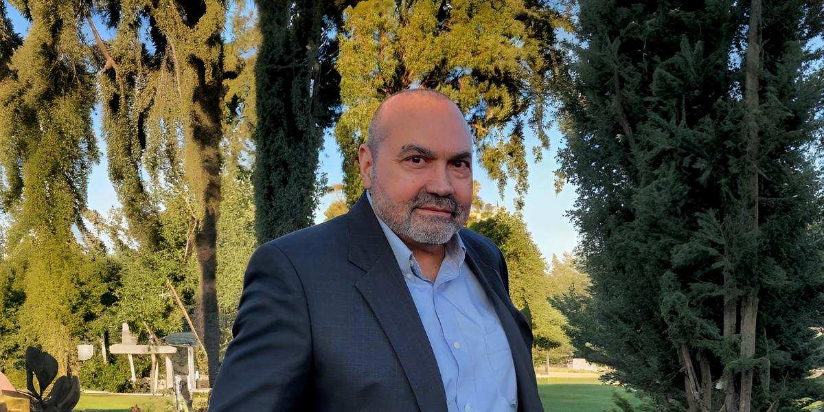 A Journey Through Existentialism in Joe Batarse’s “The Edge of the Everlasting Mind”