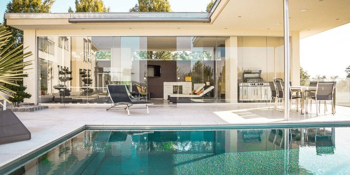 Vacation Rentals vs Hotels: Which Is Better for High-End Travel?