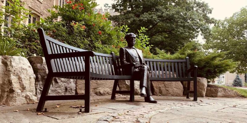 César Chávez Monuments Face Renaming Debate in Los Angeles