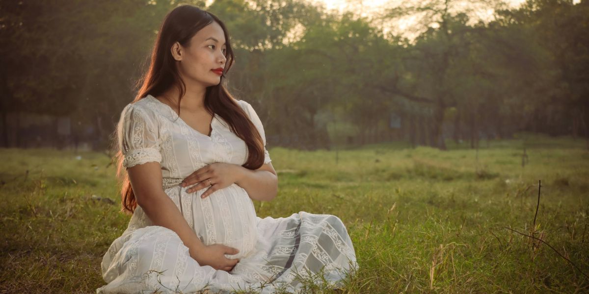 Daily Pregnancy Affirmations: How to Nurture Your Mindset Trimester by Trimester