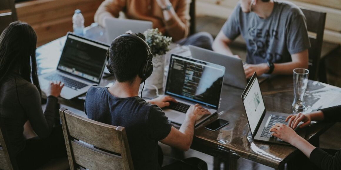 Dedicated Software Engineering Teams: How to Build and Manage Successful Technical Partnerships