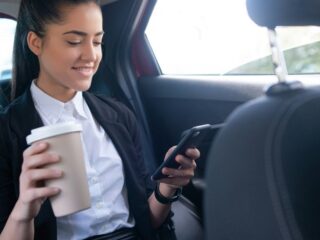 Uber Launches 'Eats for the Way' Feature to LA Riders