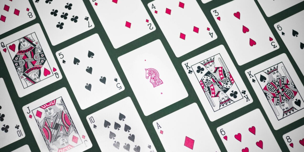 Efficiency and Flow: A Review of the Haptic Design in Easybrain's Spider Solitaire