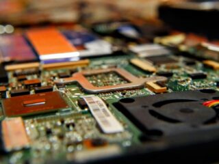 How to Securely and Responsibly Dispose of Old Computers