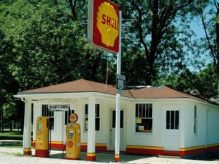 Mike Glisson’s Road Trip Safety Lessons for Route 66