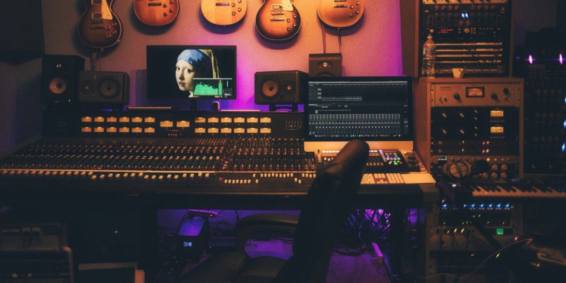 From Houston to Hollywood, 2 Times CB Elevates His Career Inside Paramount Recording Studios