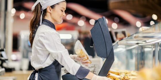 Los Angeles Advances New Scheduling Rules for Fast-Food Workers