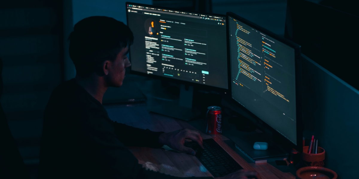 Hiver Omni Turns AI from Ticket-Deflector to Problem-Solver