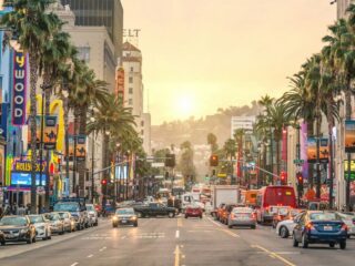 How to Travel Safely Through Los Angeles