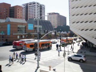 How to Drive More Safely on Busy Los Angeles Roads